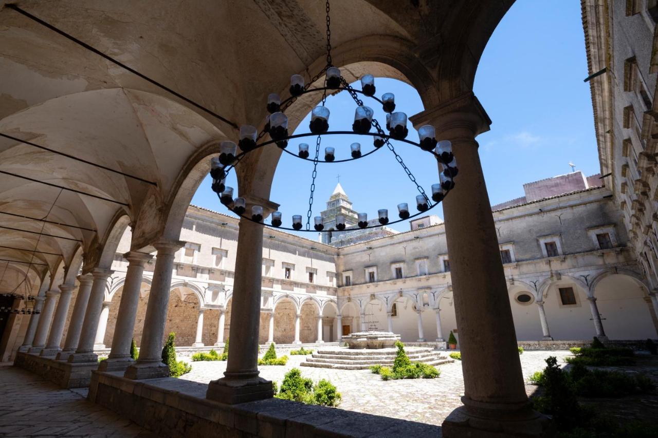 Contessa Entellina Abbazia Santa Maria Del Bosco 게스트하우스 외부 사진