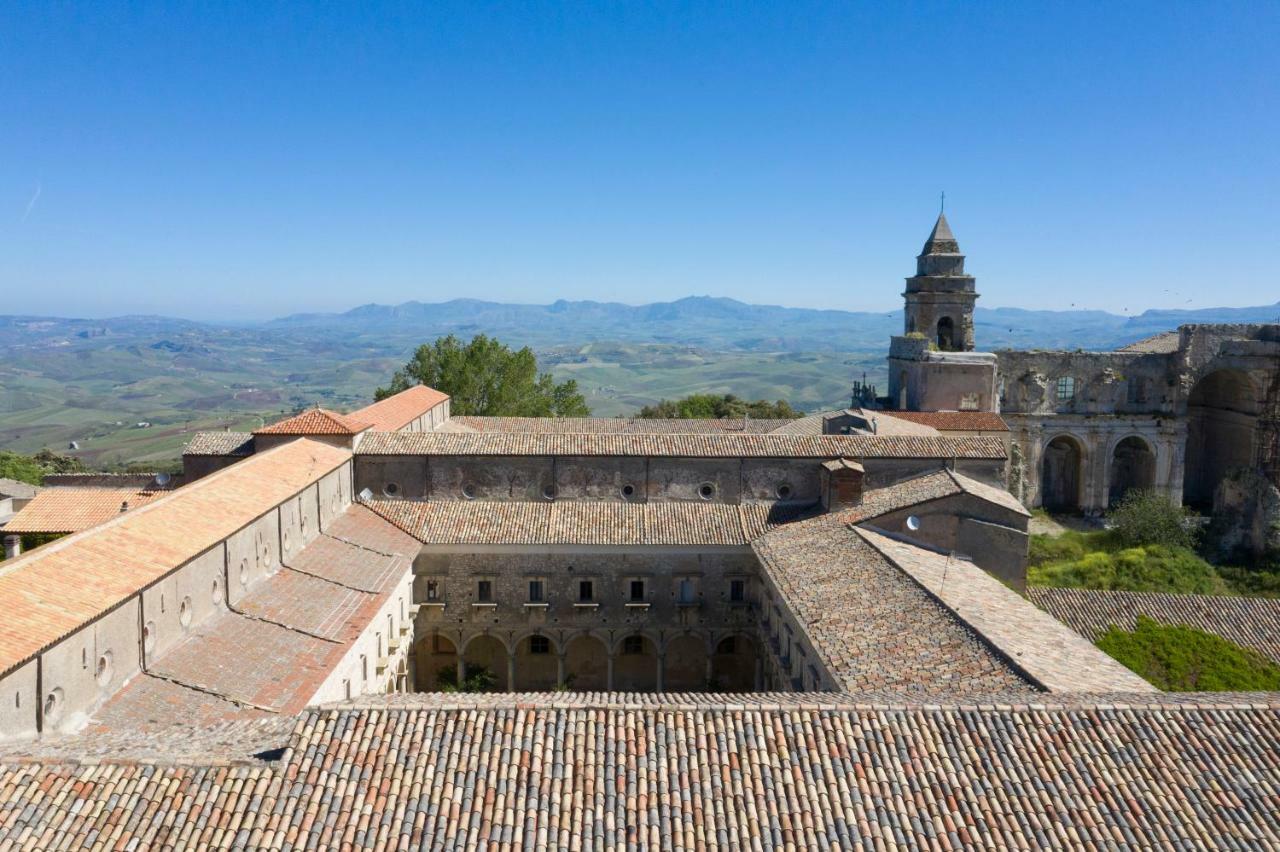 Contessa Entellina Abbazia Santa Maria Del Bosco 게스트하우스 외부 사진