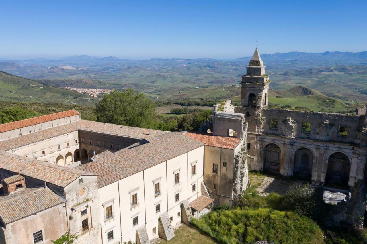 Contessa Entellina Abbazia Santa Maria Del Bosco 게스트하우스 외부 사진